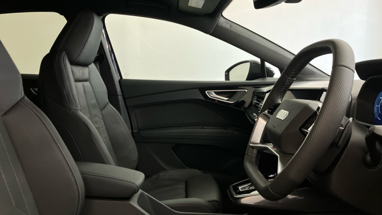 Audi Q4 e-tron 150kW 40 63kWh Black Edition 5dr Auto Electric Estate